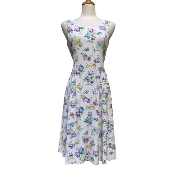 New Moves Dresses & Skirts - VTG 90s Dress New Moves Sz S Sz Floral Knee Length Tie Back Coquette Prairie